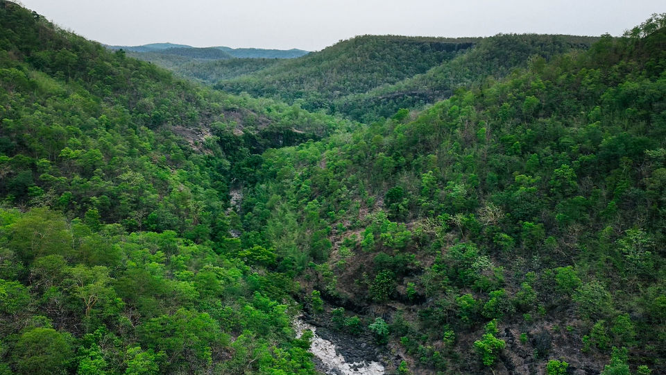 Photo of Rankunya Waterfall, Indore - An Undiscovered Beauty Hidden Amidst Gorgeous Environs 2/8 by Kshitish Pandey