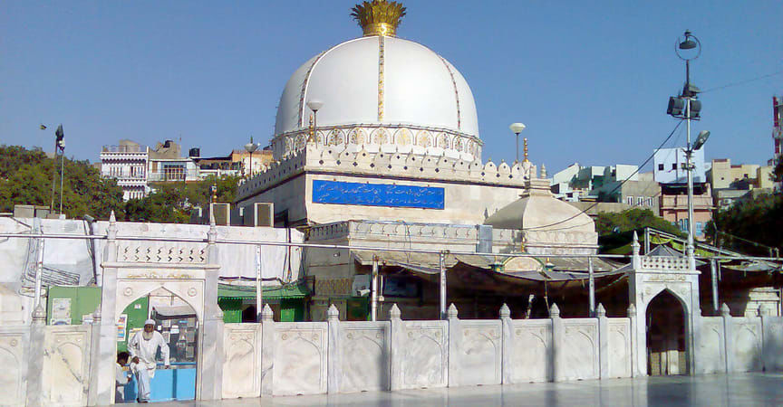 Photo of KHAWAJA GARIB NAWAZ DARGAH by Gurii vlogs