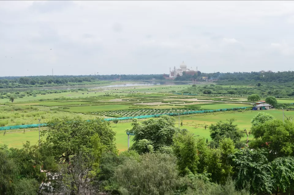 Photo of Taj Mahal by Tanzil khan