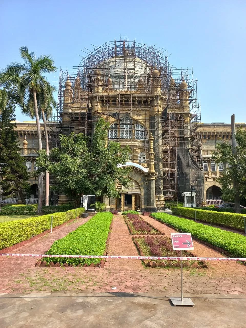 Photo of Chhatrapati Shivaji Maharaj Vastu Sangrahalaya, Mahatma Gandhi Road, Kala Ghoda, Fort, Mumbai, Maharashtra, India by Sarvesh