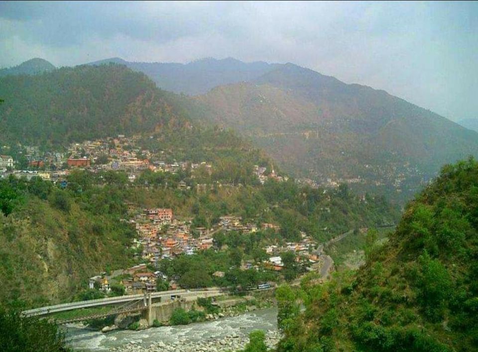 Photo of इन खूबसूरत वादियों में, दो अमर प्रेमियों की आज भी गूंजती हैं आवाज़ें। by Walia Sachin