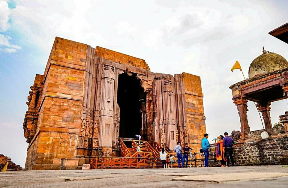 Photo of भोपाल में बने इस अधूरे मंदिर में स्थित हैं,एशिया का अद्भुत सबसे ऊंचा शिवलिंग। by Sachin kumar