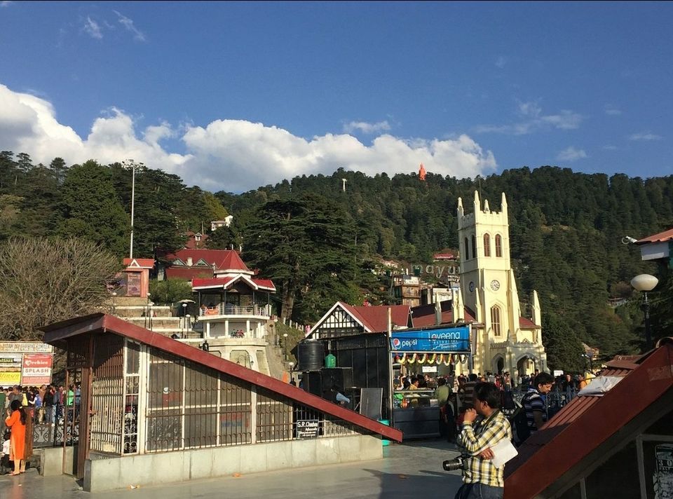 Photo of शिमला आयें हों,और जाखू में स्थित हनुमान जी की 108 फीट लम्बी खूबसूरत प्रतिमा नहीं देखी तो क्या देखा। by Sachin walia
