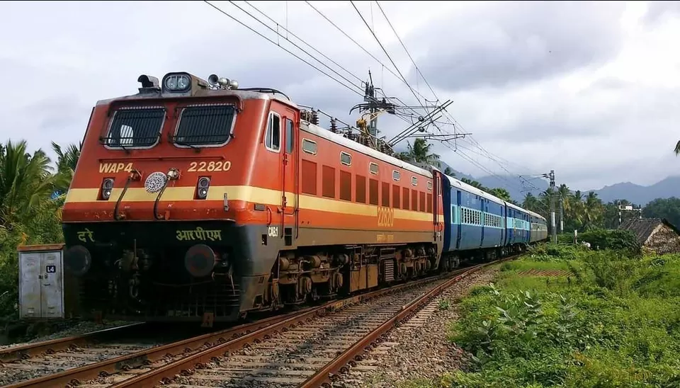 Photo of IRCTC चलाने जा रहा है 'भारत दर्शन ट्रेन', 24 अगस्त से करिये सात ज्योर्तिलिंग के भव्य दर्शन। by Sachin walia