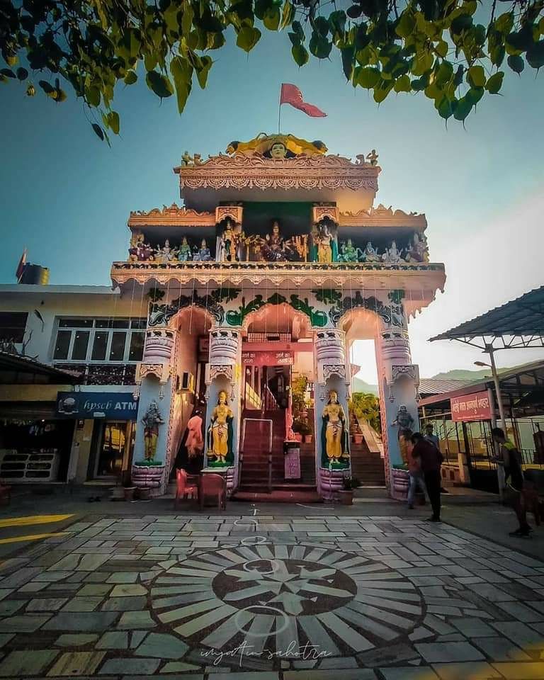 Photo of इस रहस्यमयी मंदिर में माता की प्रतिमा को आए पसीना तो समझो श्रध्दालुओं की मन्नत जरूर पूरी होगी। by Walia Sachin