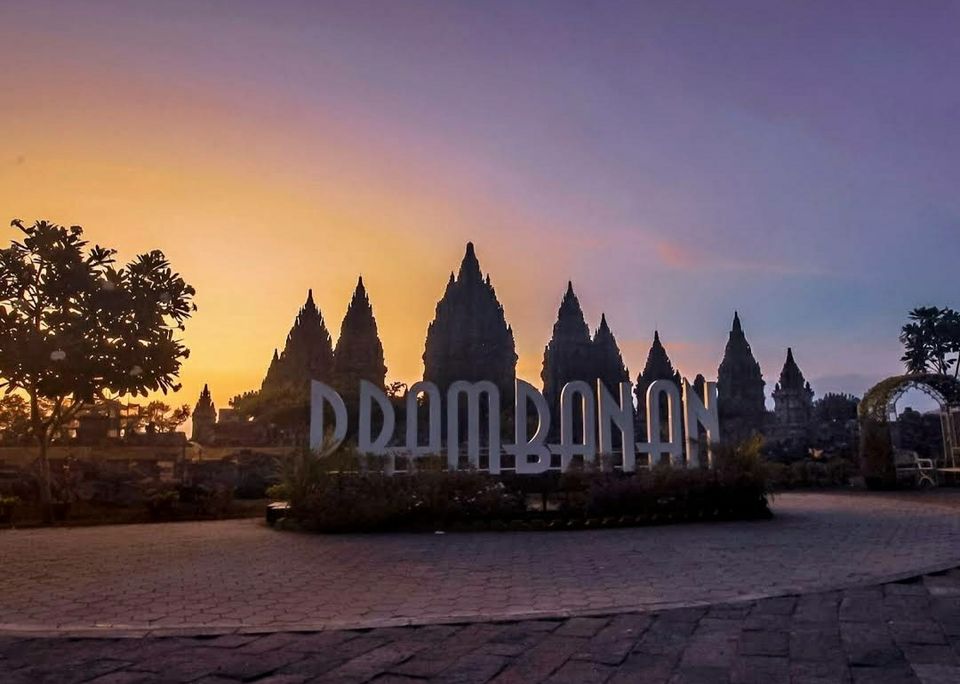 Photo of इस इस्लामिक देश में समुद्र के बीचों बीच बसे हैं ये हिंदू मंदिर, खास वजह से खिचें चले आते हैं पर्यटक by Walia Sachin
