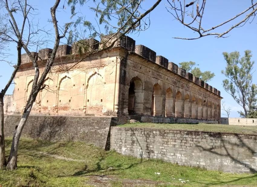 Photo of हिमाचल के इस किले में छिपा अरबों का खजाना आज भी दुनिया के लिए रहस्य ही है by Sachin walia