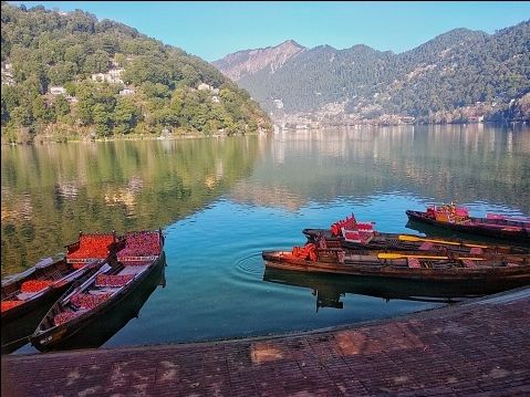 Photo of इन भारतीय हिल स्टेशनों की खूबसूरती के मुरीद हैं विदेशी सैलानी, क्या आपने की है यहाँ की यात्रा? by Walia Sachin