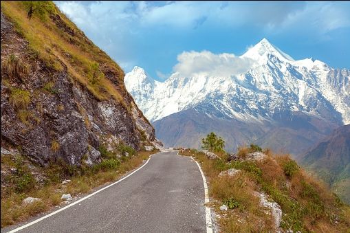 Photo of इन भारतीय हिल स्टेशनों की खूबसूरती के मुरीद हैं विदेशी सैलानी, क्या आपने की है यहाँ की यात्रा? by Walia Sachin