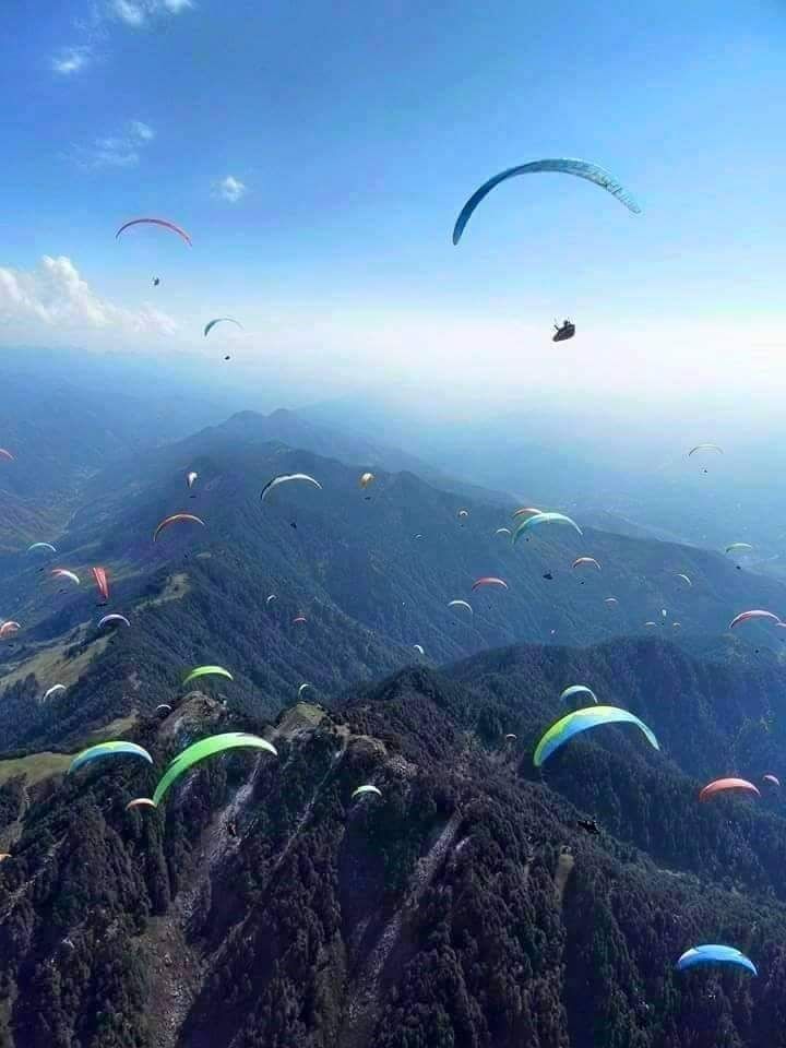 Photo of जुनून है आसमान छूने की करना चाहते हैं साहसिक रोमांचकारी पैराग्लाइडिंग तो यह है आपके लिए भारत की जगह। by Mukesh Kumar