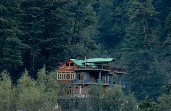 Photo of हिमाचल प्रदेश का एक छोटा-सा स्वर्ग-जीभी। by Mukesh Kumar
