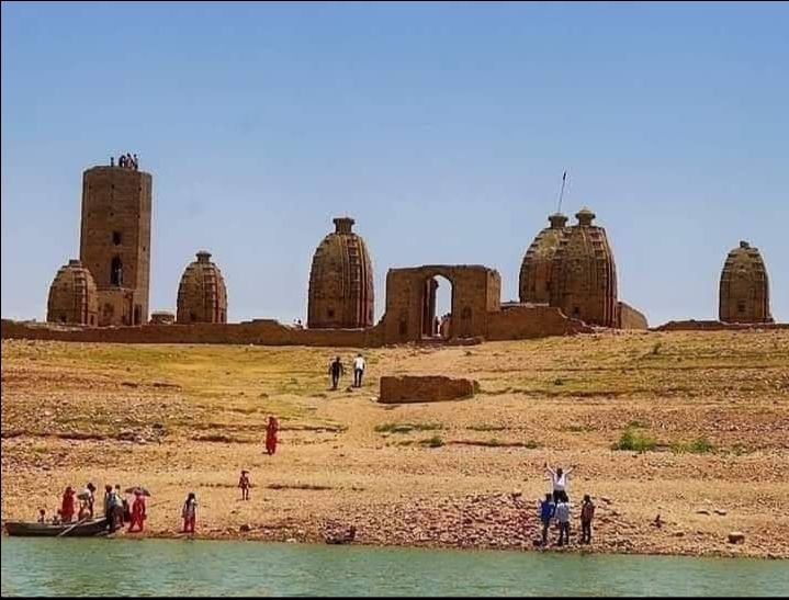 Photo of हिमाचल में शिवालिक पर्वत श्रेणियों के बीच , समुद्र रूपी सागर , पर्वत, और आश्चर्यजनक मंदिर का अनुपम by Mukesh Kumar