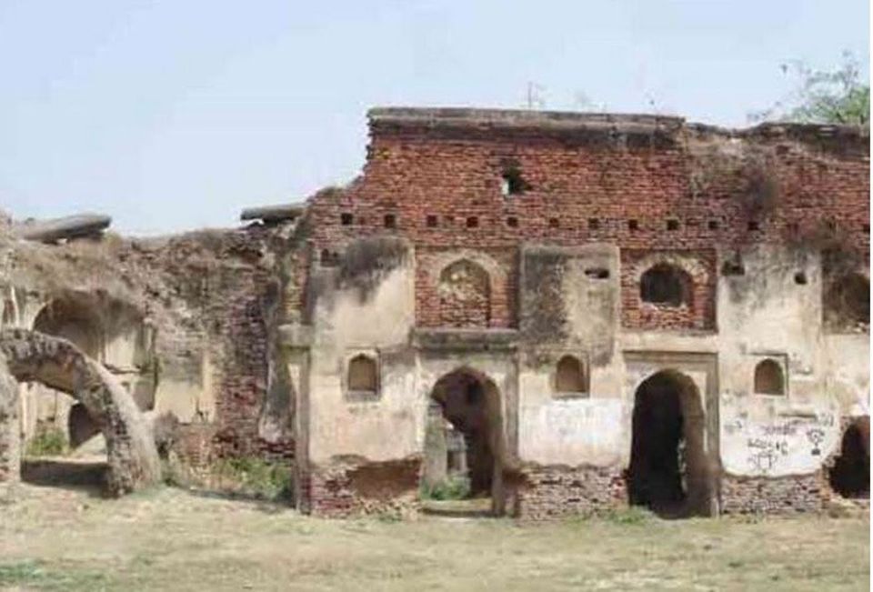 Photo of शेरशाह सूरी के जागीरदार हेतम खां के इस किले की गजब कहानी, एक बार खो गई थी पूरी बरात by मौर्यवंशी दीपू मौर्या