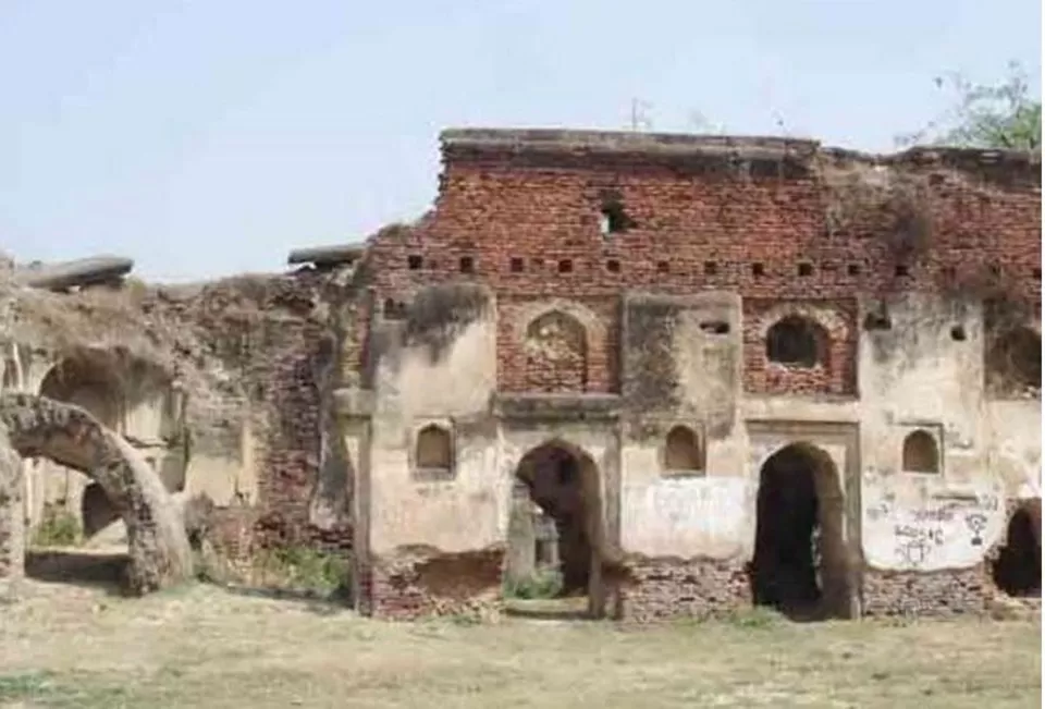 Photo of शेरशाह सूरी के जागीरदार हेतम खां के इस किले की गजब कहानी, एक बार खो गई थी पूरी बरात by मौर्यवंशी दीपू मौर्या