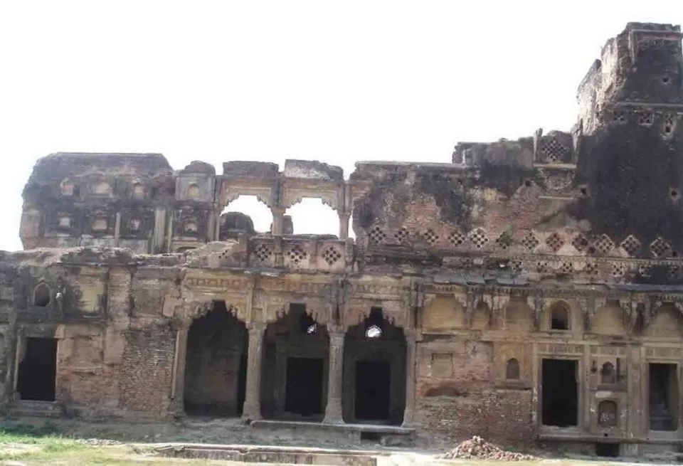 Photo of शेरशाह सूरी के जागीरदार हेतम खां के इस किले की गजब कहानी, एक बार खो गई थी पूरी बरात by मौर्यवंशी दीपू मौर्या