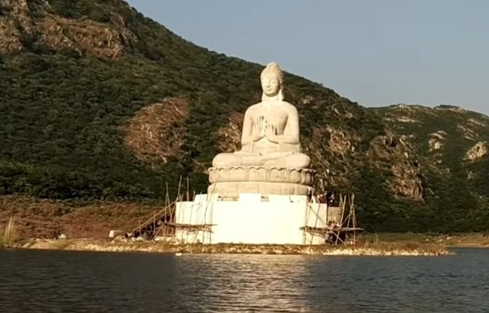 Photo of आकर्षण का केन्द्र बना भगवान बुद्ध की प्रतिमा by मौर्यवंशी दीपू मौर्या