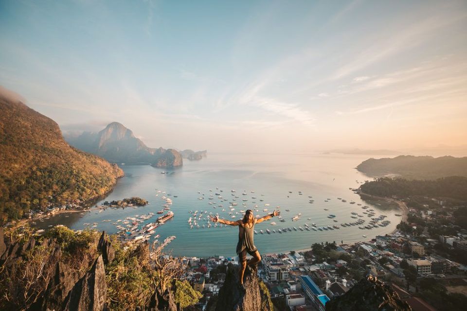 Photo of How to be a Successful Travel Blogger? 2/4 by Andrew Paul
