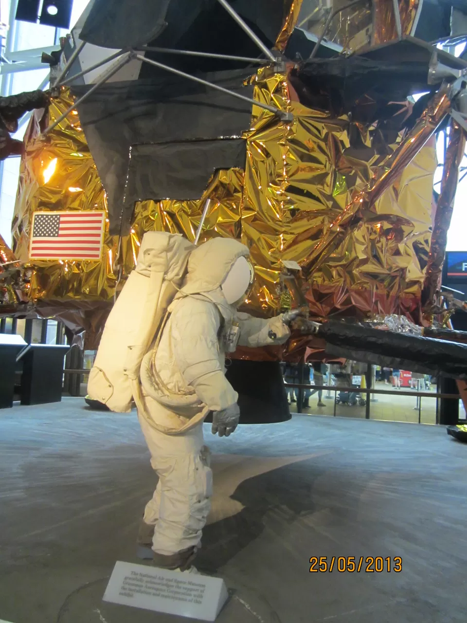 Photo of Smithsonian National Museum of American History, Constitution Avenue Northwest, Washington, DC, USA by Sonika Shriwastav