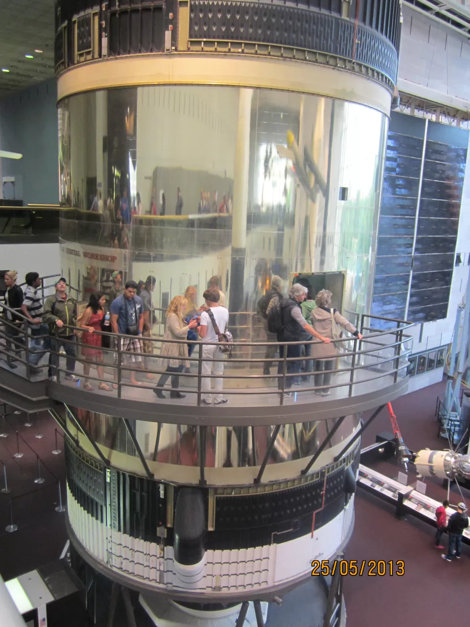 Photo of Smithsonian National Museum of American History, Constitution Avenue Northwest, Washington, DC, USA by Sonika Shriwastav