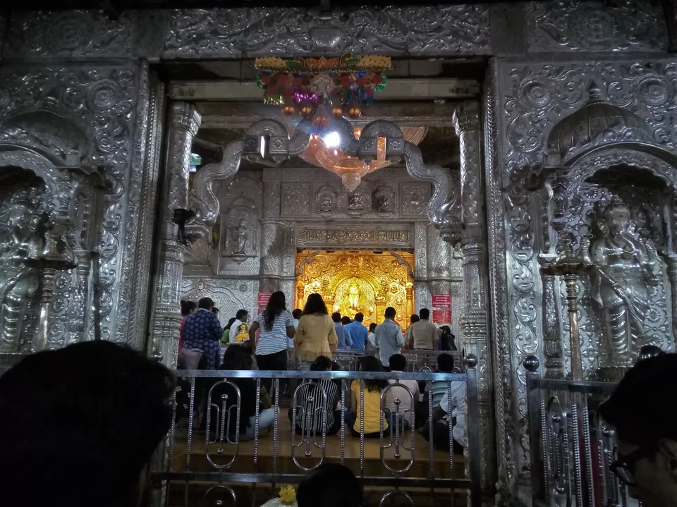 Photo of Shreemant Dagdusheth Halwai Ganpati Mandir, Chhatrapati Shivaji Maharaj Road, Budhwar Peth, Pune, Maharashtra, India by Gayathri Anand