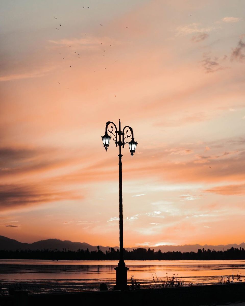 Photo of Dal Lake and the Colors of Twilight 6/8 by Omar Bazaz