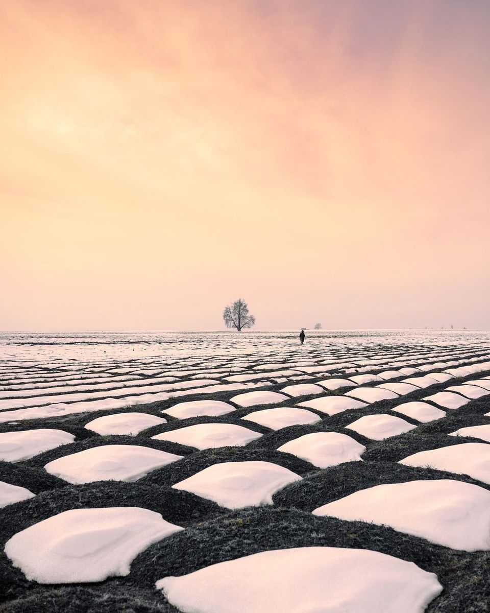 Photo of Minimalism and the Mighty Himalayas 2/4 by Omar Bazaz