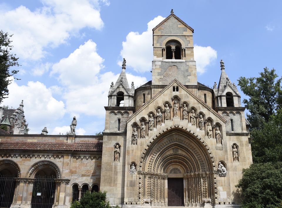 Photo of All girls trip to Hungary - Budapest and Tihany 3/4 by Ayushi Dani