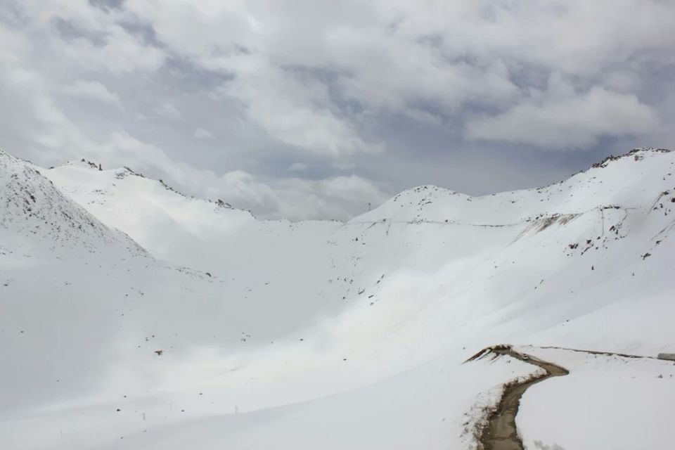 Photo of Khardung La by Preethi Salopanthula