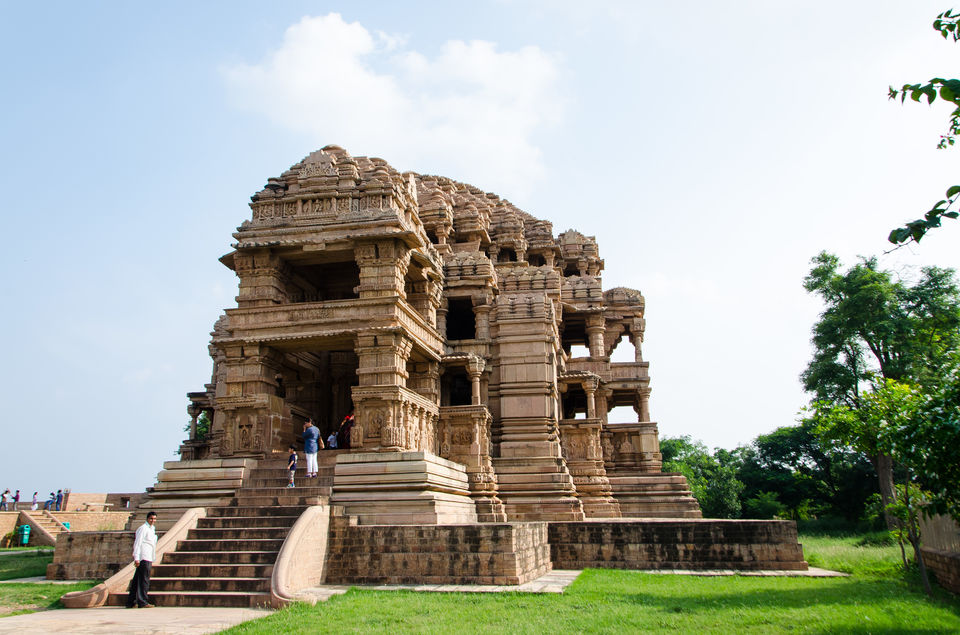 Photo of The mighty fort of Gwalior by Monidipa Bose