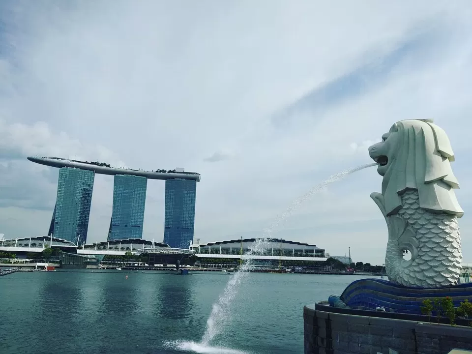 Photo of Merlion, Singapore by AtharVa LeLe