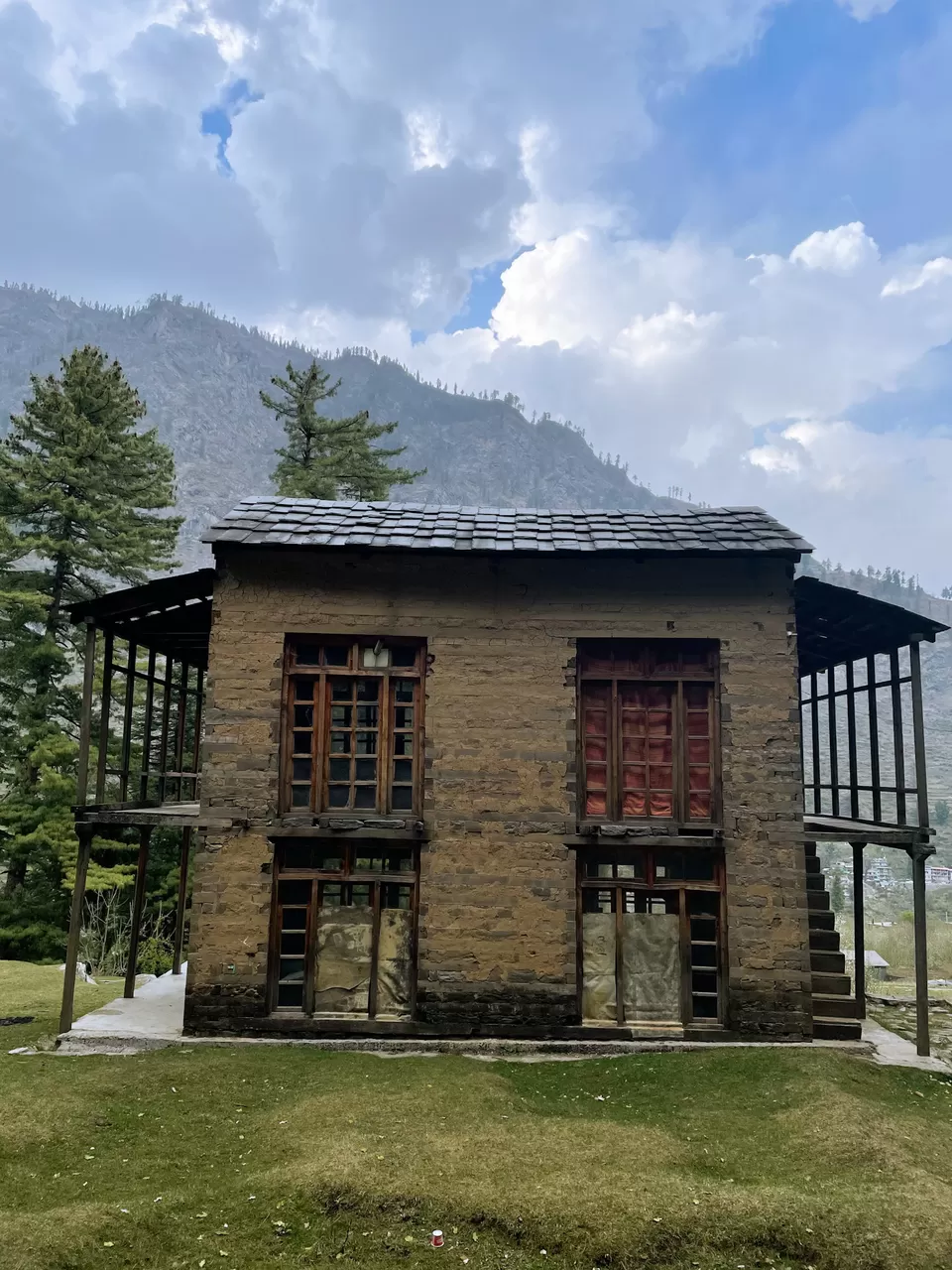 Photo of Pulga, Sosan, Himachal Pradesh, India by Harsh Jaiswal.