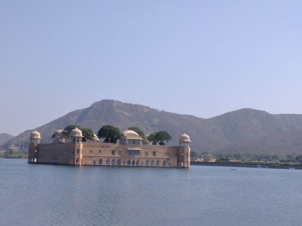 Photo of Jal Mahal, Jaipur, Rajasthan, India by Shakti Chauhan