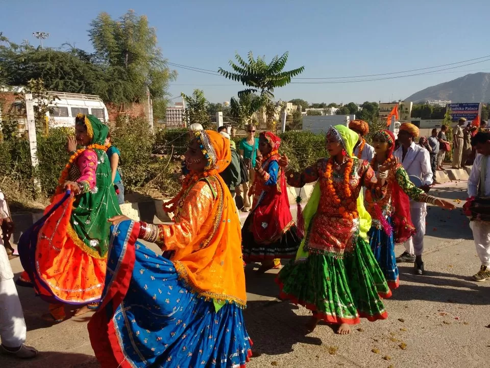 Photo of Pushkar Lake, Pushkar, Rajasthan, India by Shakti Chauhan