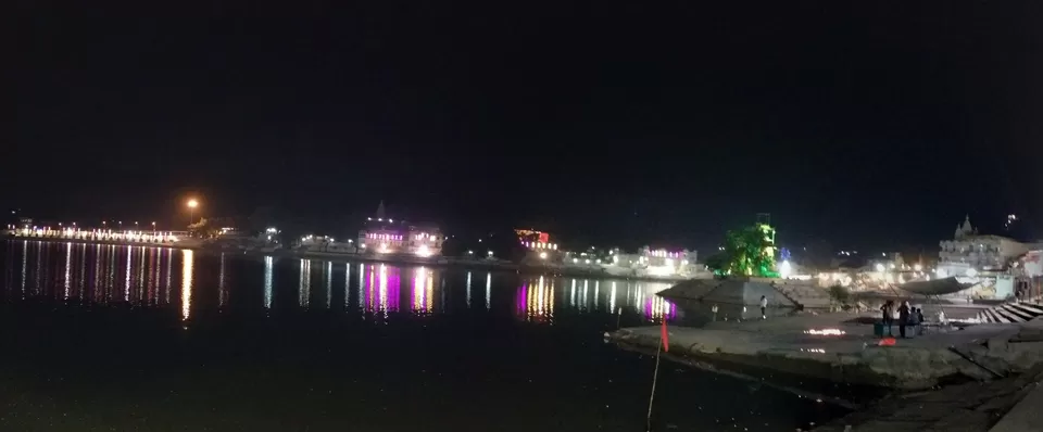 Photo of Pushkar Lake, Pushkar, Rajasthan, India by Shakti Chauhan