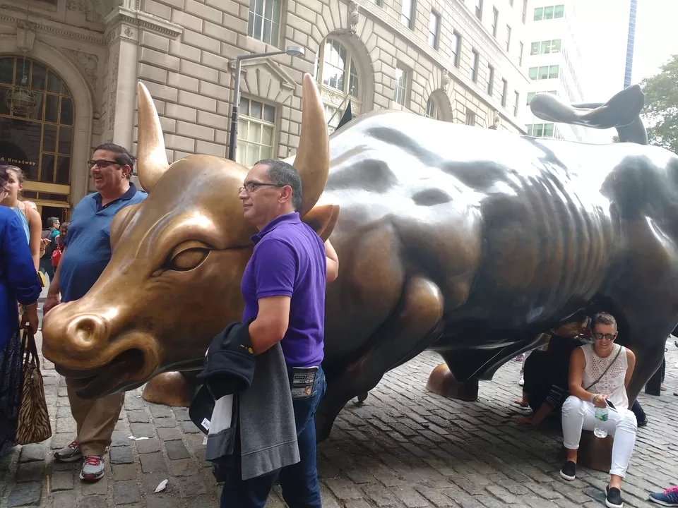Photo of Charging Bull, Broadway, New York, NY, United States by Shakti Chauhan