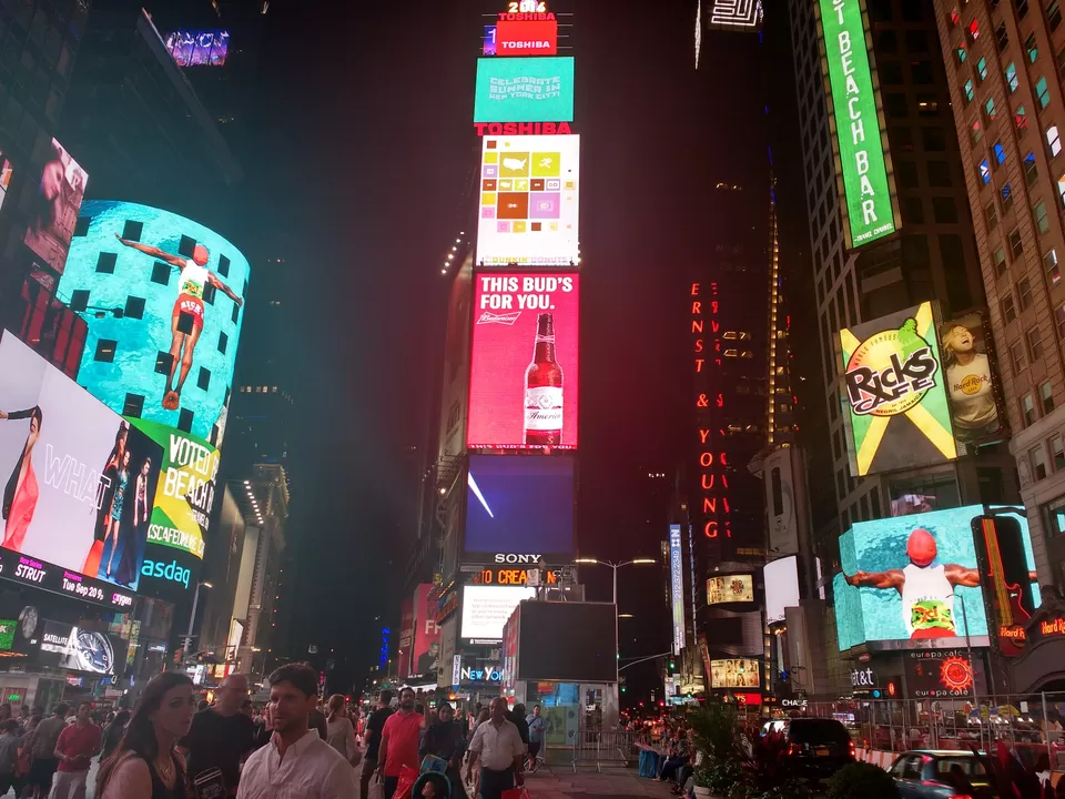 Photo of Times Square, New York, NY, United States by Shakti Chauhan