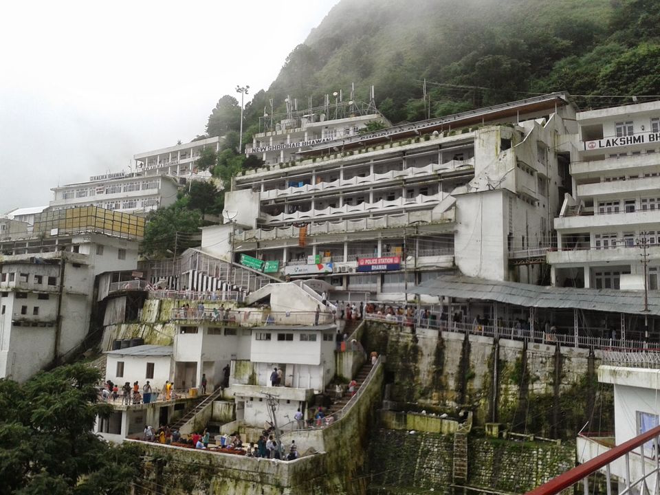 Photo of Things to take care if you are visiting Vaishno Maa ka Darbar 1/1 by Shakti Chauhan