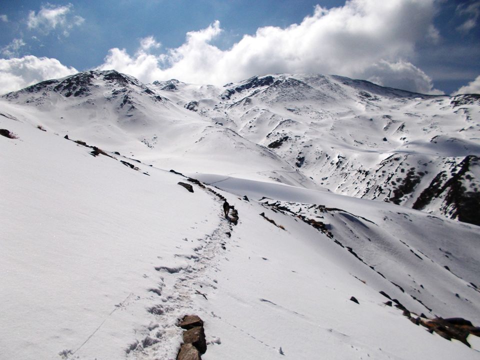 Photo of Kuari Pass: Where Eagles and a Few Brave Trekkers Dare 4/16 by Shalini Rai