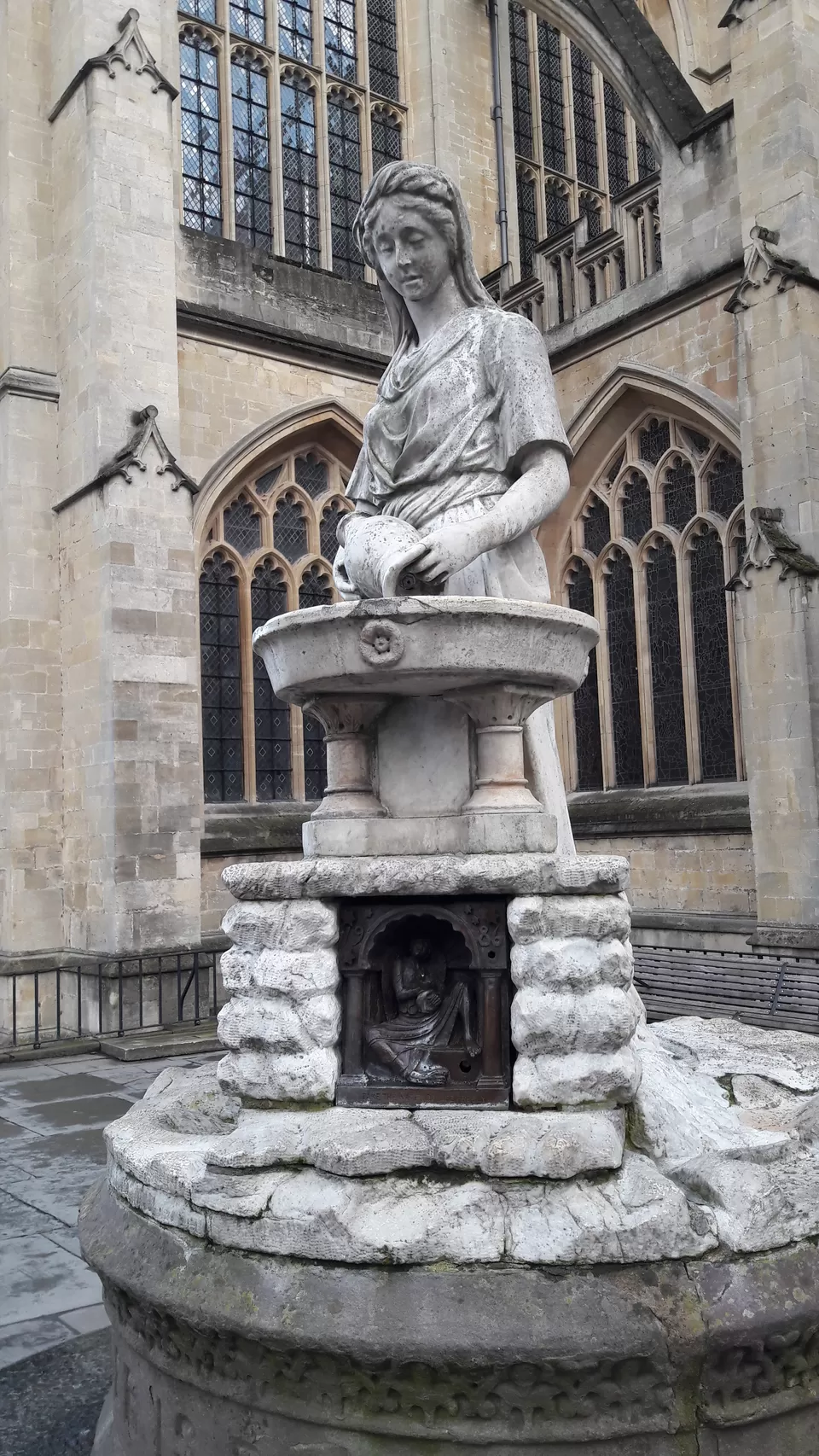 Photo of Bath Abbey, Bath, United Kingdom by Shalini Rai