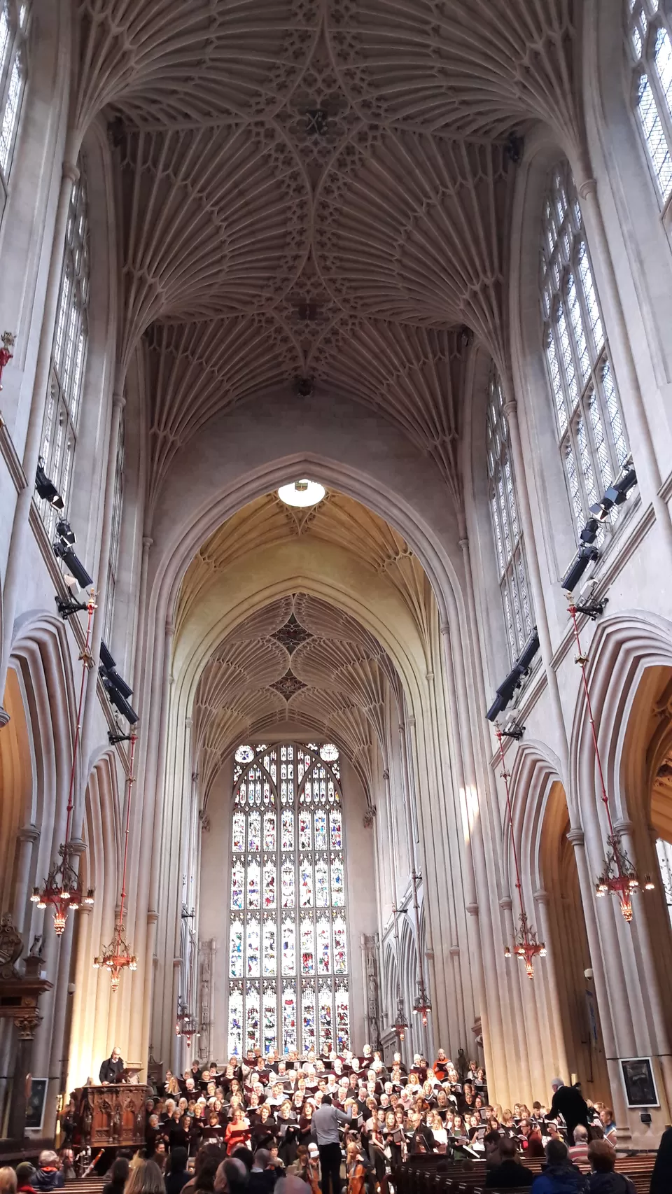 Photo of Bath Abbey, Bath, United Kingdom by Shalini Rai