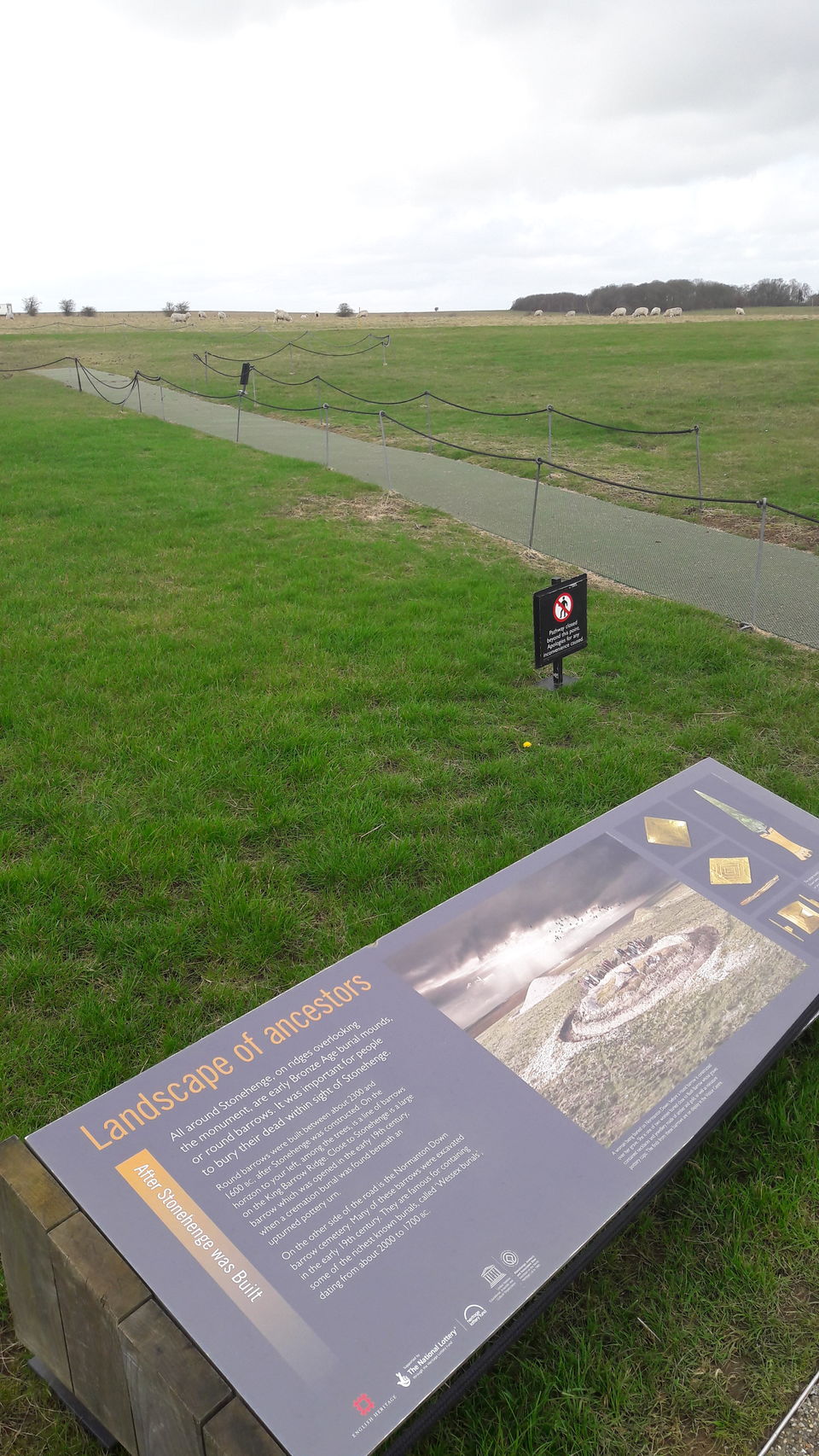 Photo of Stonehenge, Amesbury, United Kingdom by Shalini Rai