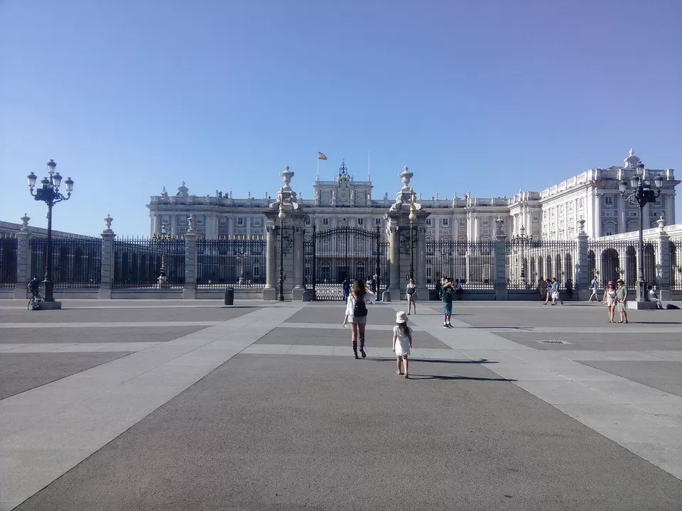 Photo of Palacio Real de Madrid, Calle de Bailén, Madrid, Spain by Shalini Rai