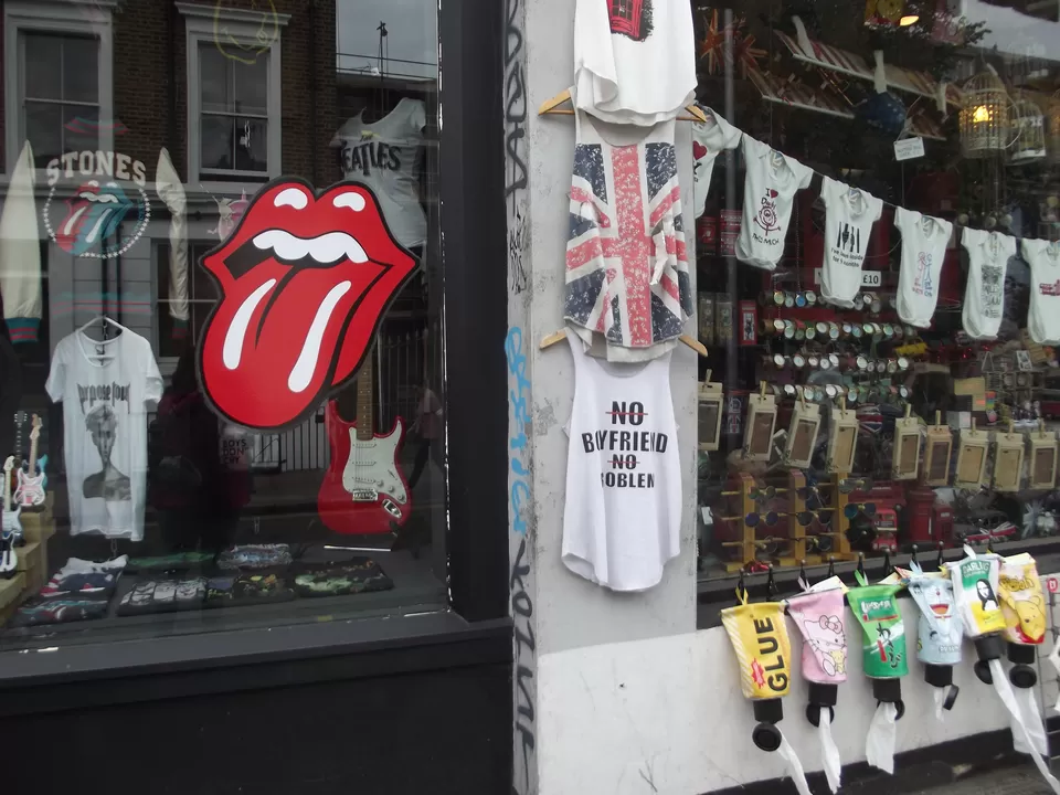 Photo of Notting Hill, London, United Kingdom by Shalini Rai