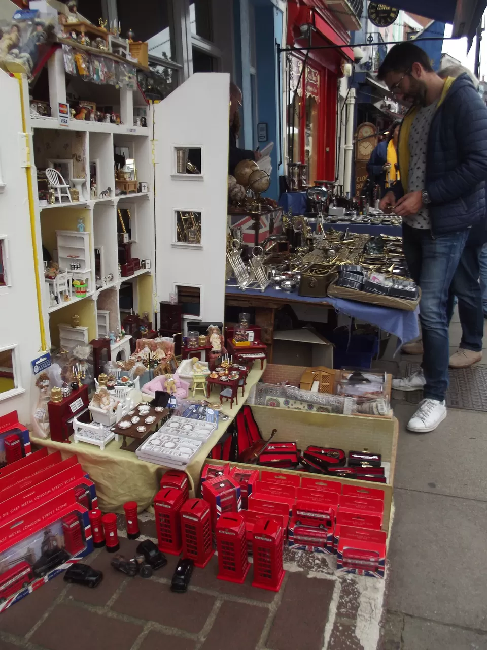 Photo of Notting Hill, London, United Kingdom by Shalini Rai