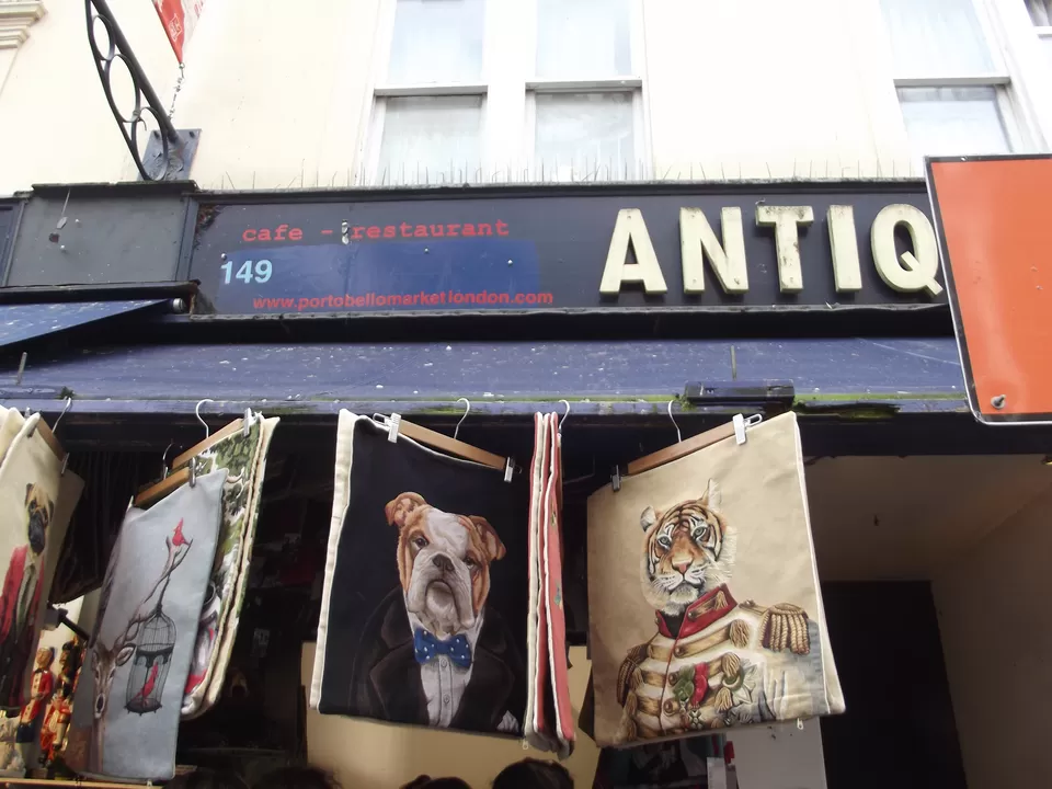 Photo of Notting Hill, London, United Kingdom by Shalini Rai