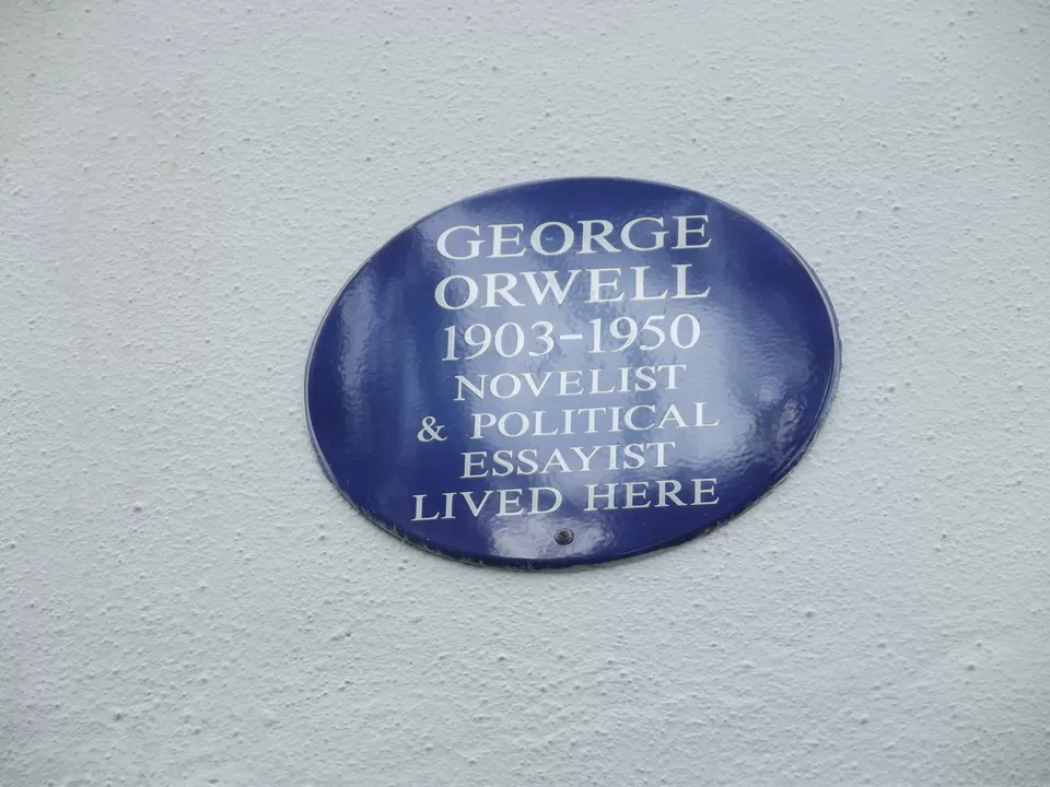 Photo of Notting Hill, London, United Kingdom by Shalini Rai