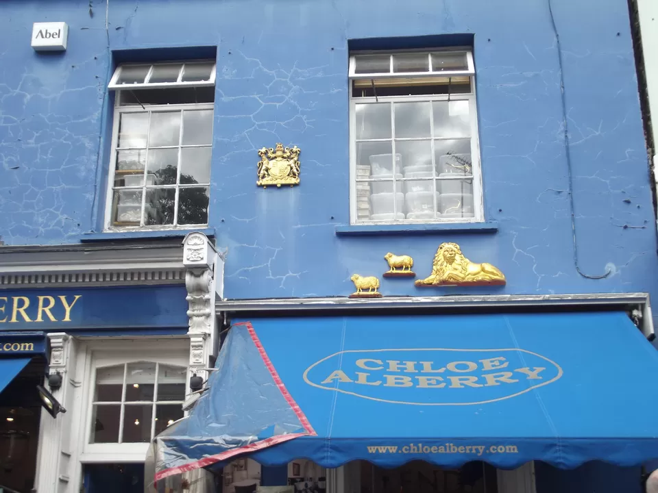 Photo of Notting Hill, London, United Kingdom by Shalini Rai