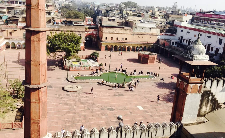 Photo of Fatehpuri Masjid, New Delhi, Delhi, India by Rohit Manchanda