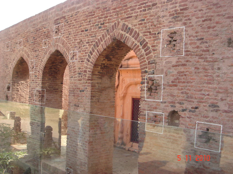 Photo of Jallianwala Bagh, Amritsar, Punjab, India by Mahuya Paul