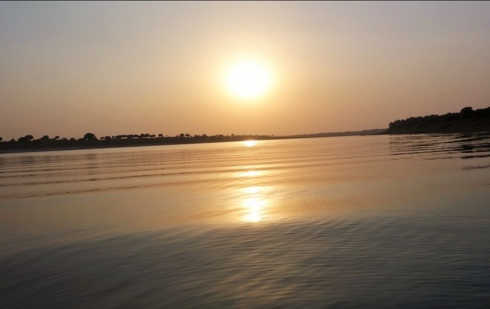 Photo of आइए चलें बीहड़ों के बीच चंबल नदी में नौका विहार पर An evening in River Chambal ! by Abhinendra Tomar